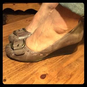 Bare Traps light brown wedges size 8.5